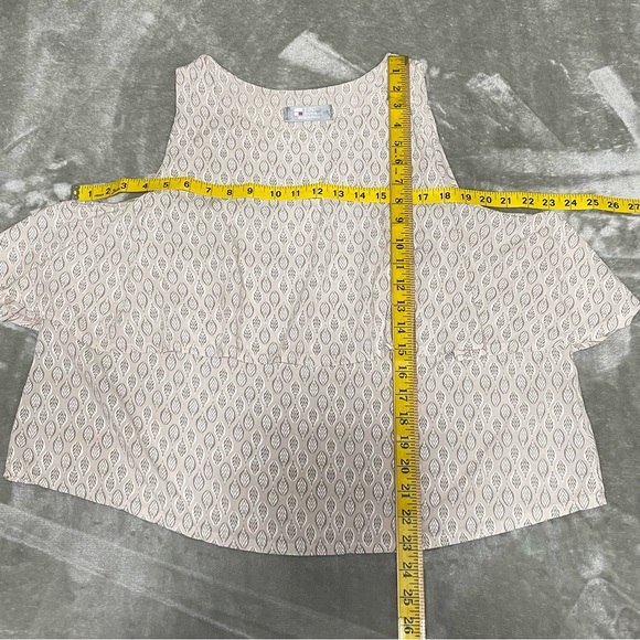 Tina Stephens Made in Italy Women’s Layered Sleeveless Viscose top (23”x 23”) - Picture 6 of 8